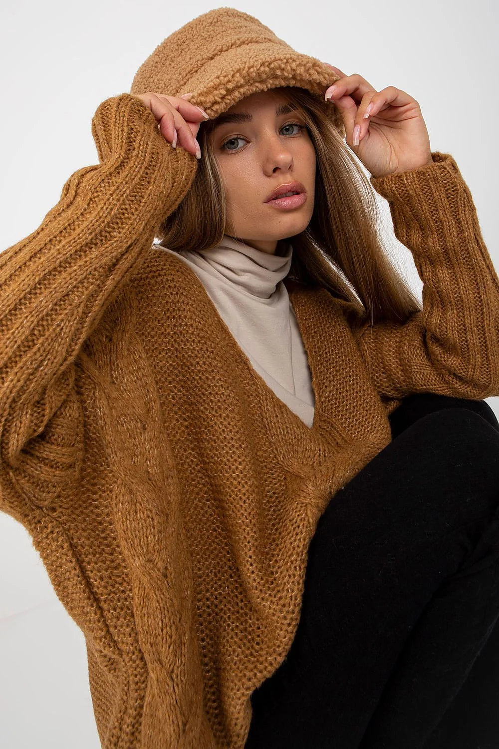 Pull femme manches longues encolure V tricot côtelé ample motif torsadé couleur ivoire polyvalent hiver