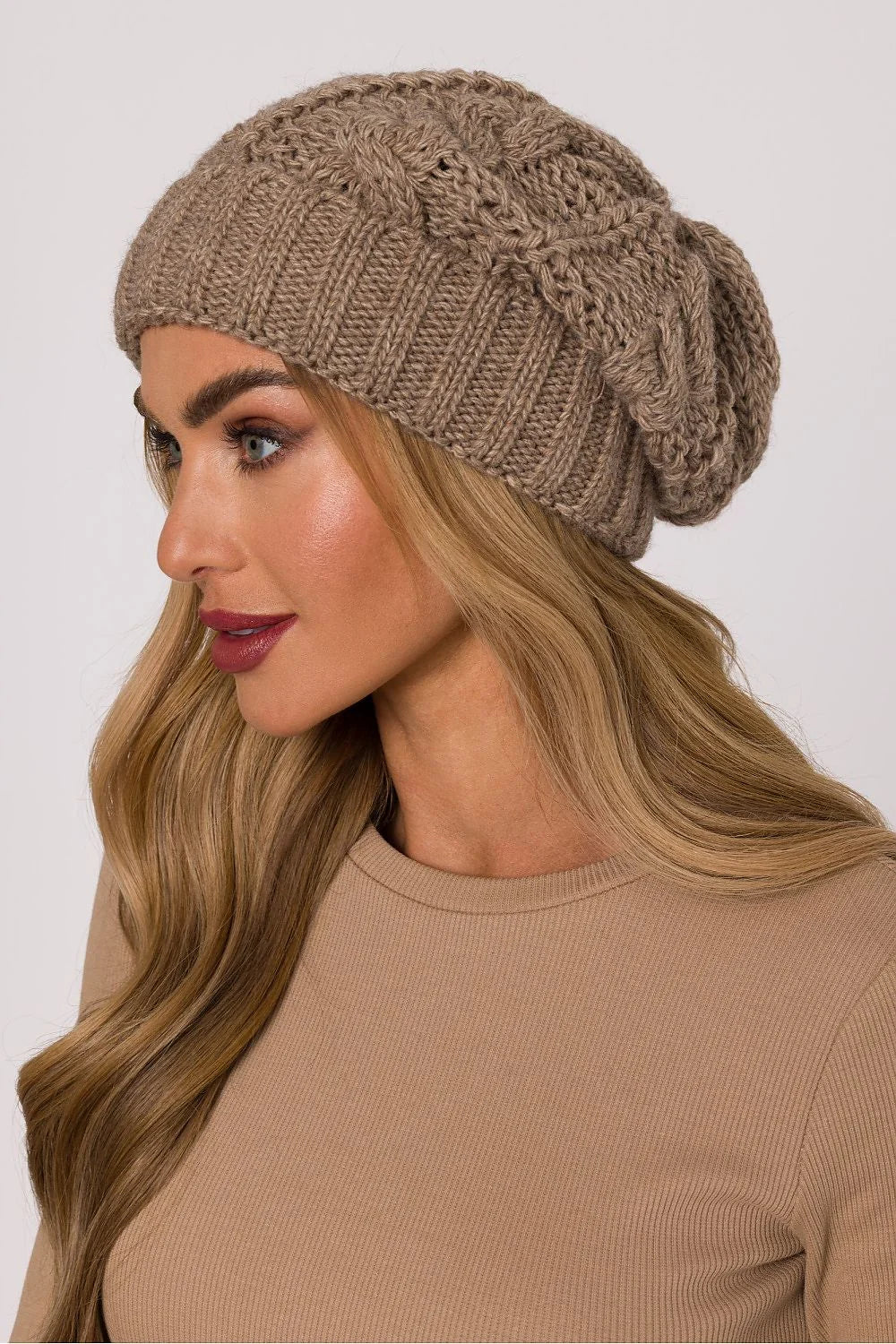 bonnet chaud femme fil doux grosse tresse coupe simple relâchement bord roulé confort ajustement maille épaisse taupe côtelé