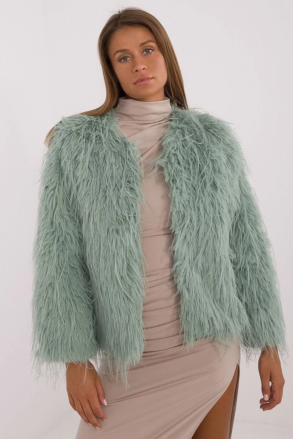 Veste en fausse fourrure vert menthe longue manches rond hiver automne mode féminine élégante