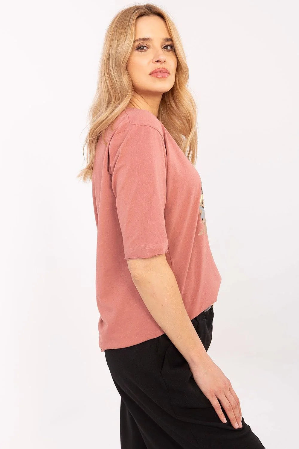 T-shirt femme moderne artistique manches 3/4 motifs animaliers dorés coton doux élégance occasion décontractée