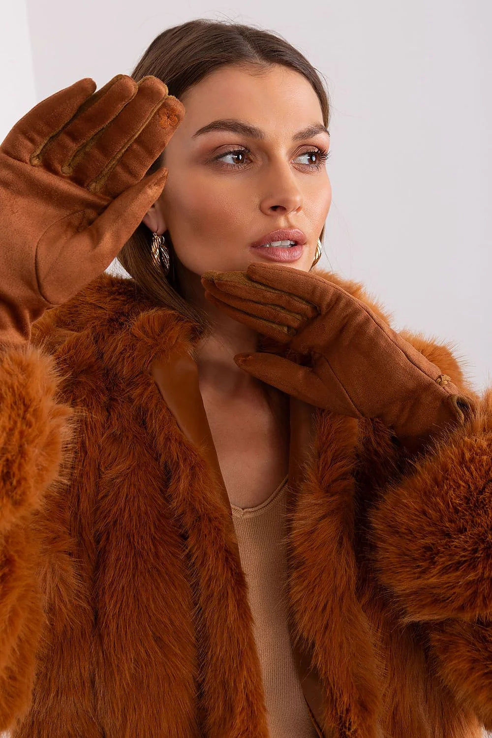 Gants en suédine pour femme, design épuré, détails contrastés, fleurs brodées, polyester 90%, spandex 10%, portables avec smartphone
