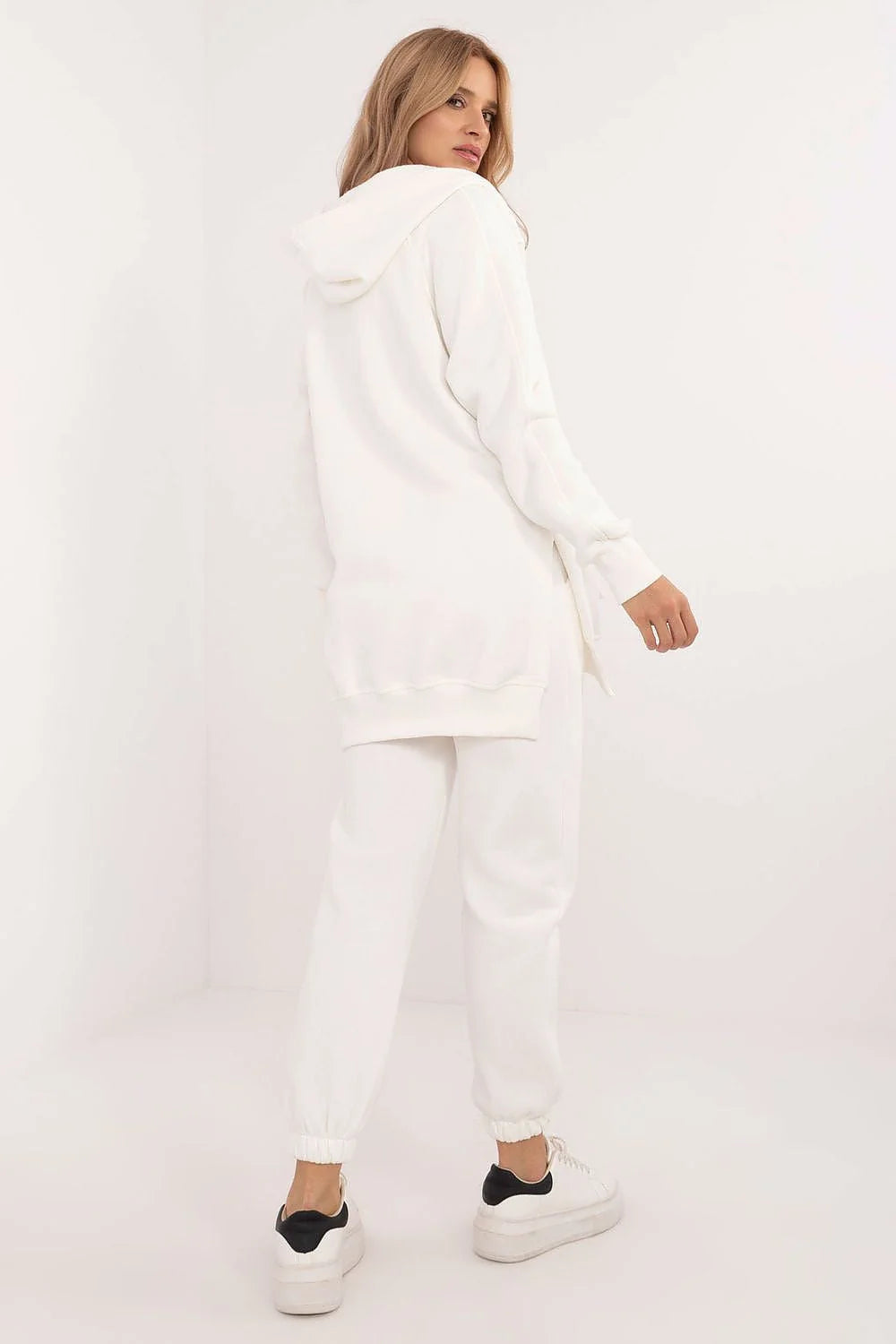 ensemble femme casual hoodie joggers coton blanc oversize molletonné colV patte pressions métalliques poche kangourou taille haute fuselé confort