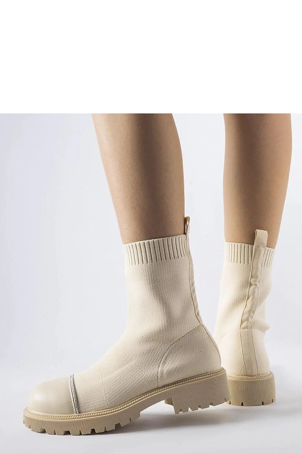 bottes femmes modernes élégantes beige crème montantes mi mollet maille côtelée extensible bout captoe simili cuir semelle crantée plateforme