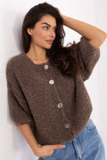 cardigan femme maille bouclée marron chocolat coupe courte oversized manches troisquarts boutonnage central boutons dorés texturés pelucheuse sherpa chaude cocooning
