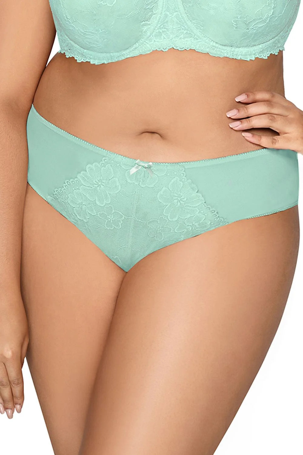 Ensemble lingerie féminine sophistée dentelle florale couleur vert menthe pastel soutien-gorge culotte taille ajustable occasion spéciale femmes