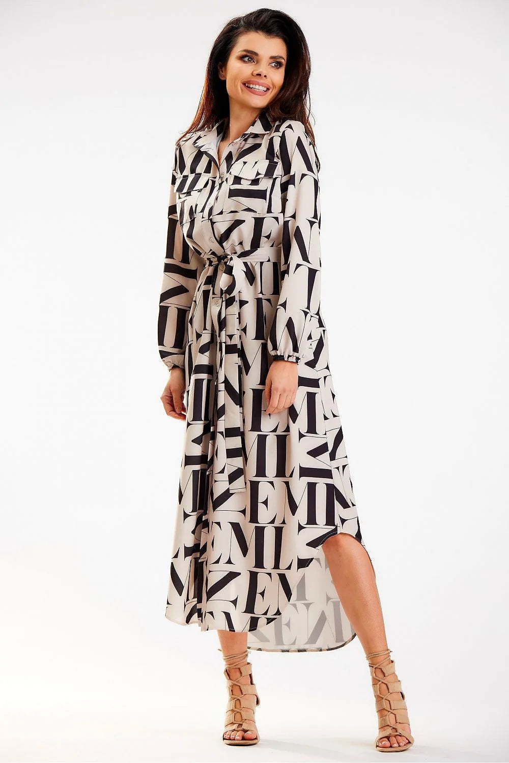 Robe chemise femme moderne élégante longue manches longues ceinture nouée motifs graphiques beige noir polyester elasthanne