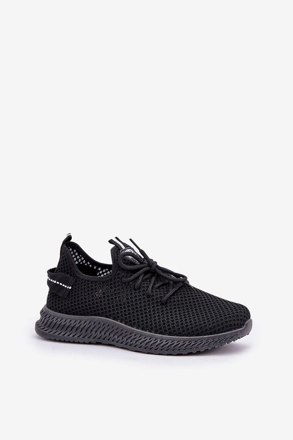 Chaussures de sport féminines modernes en maille respirante noire, confort et style urbain, idéales pour la vie quotidienne