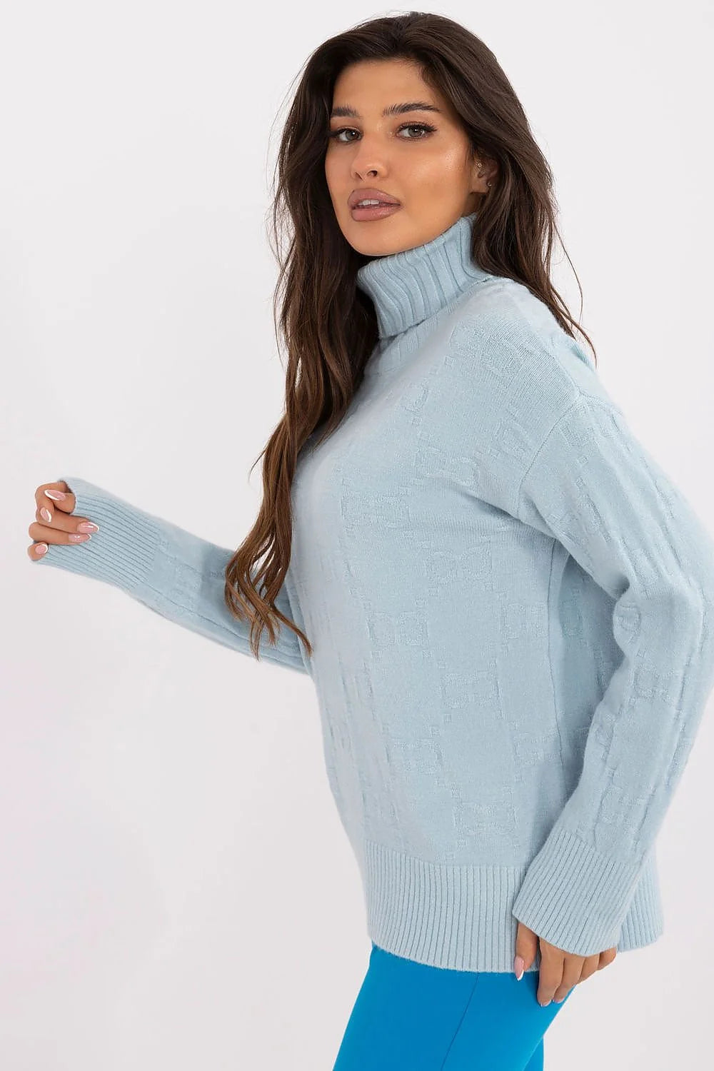 Pull à col roulé pour femme en acrylique polyester polyamide bleu pastel texture motif relief manches longues ourlet côtelé