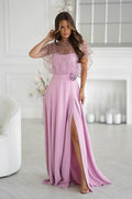 robe longue soirée rose poudré bretelles fines tulle brodé paillettes taille cintrée ceinture fleur jupe fendue fluide drapée