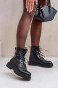 bottines cuir écologique noir bout arrondi lacets pendentif métallique zip latéral broches doublure fourrure synthétique semelle crantée antidérapante talons plats
