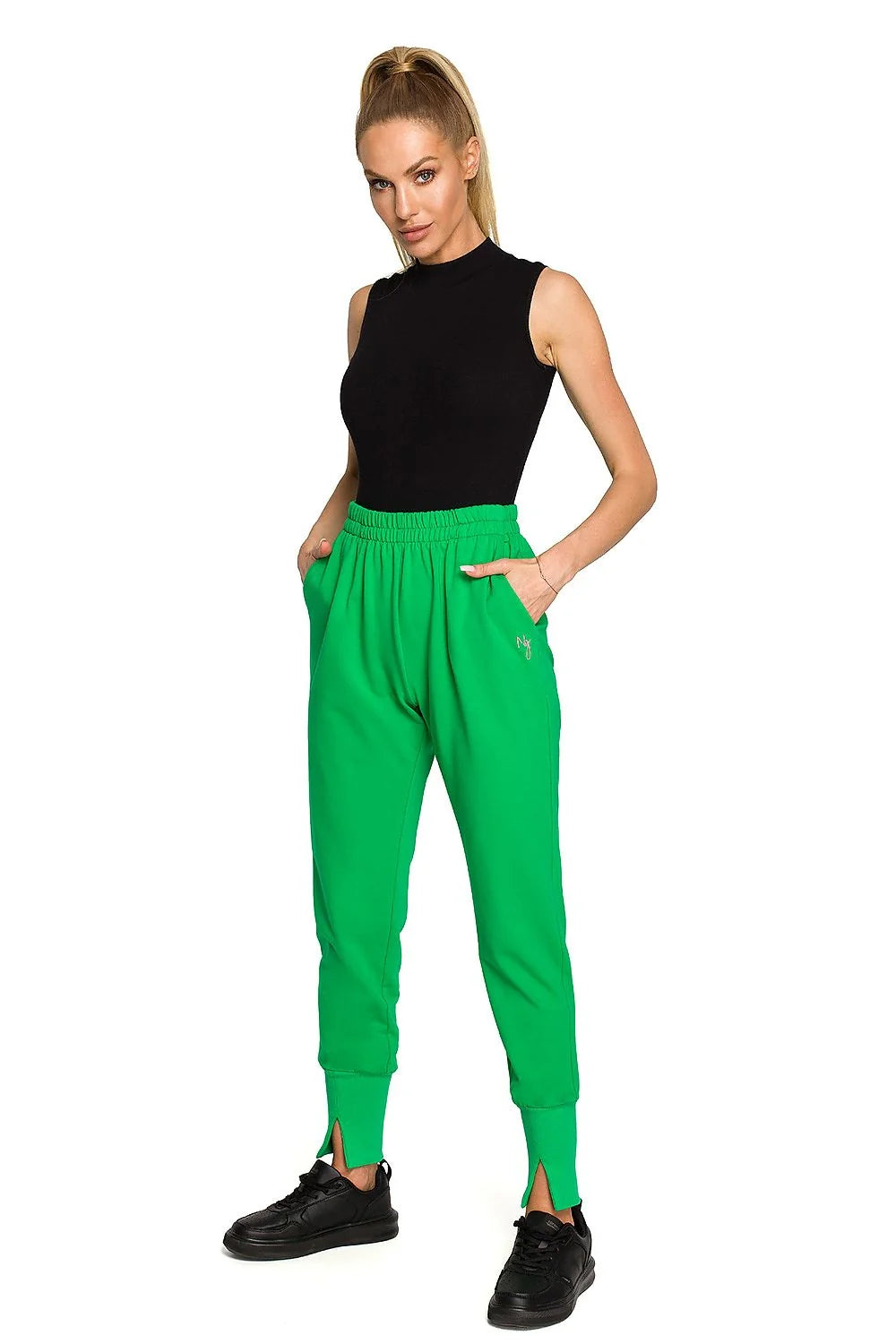 Pantalon survêtement Moe avec broderies et fentes, coupe ajustée, taille haute, coton élasthanne, style urbain pour femme