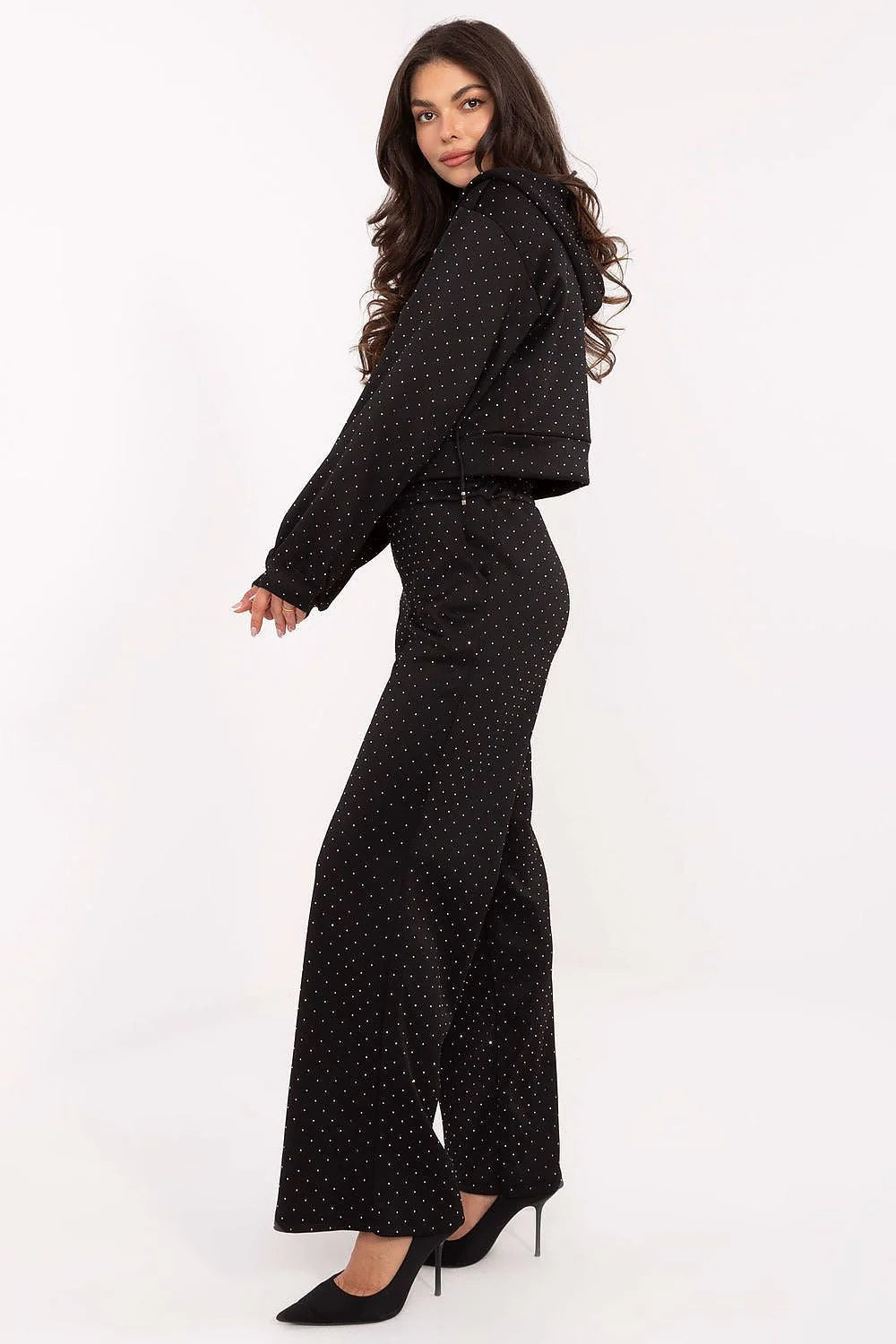 ensemble survêtement femme élégant confortable capuche zippée cordons pantalon taille haute jambes larges poches strass velours stretch noir micropois blancs