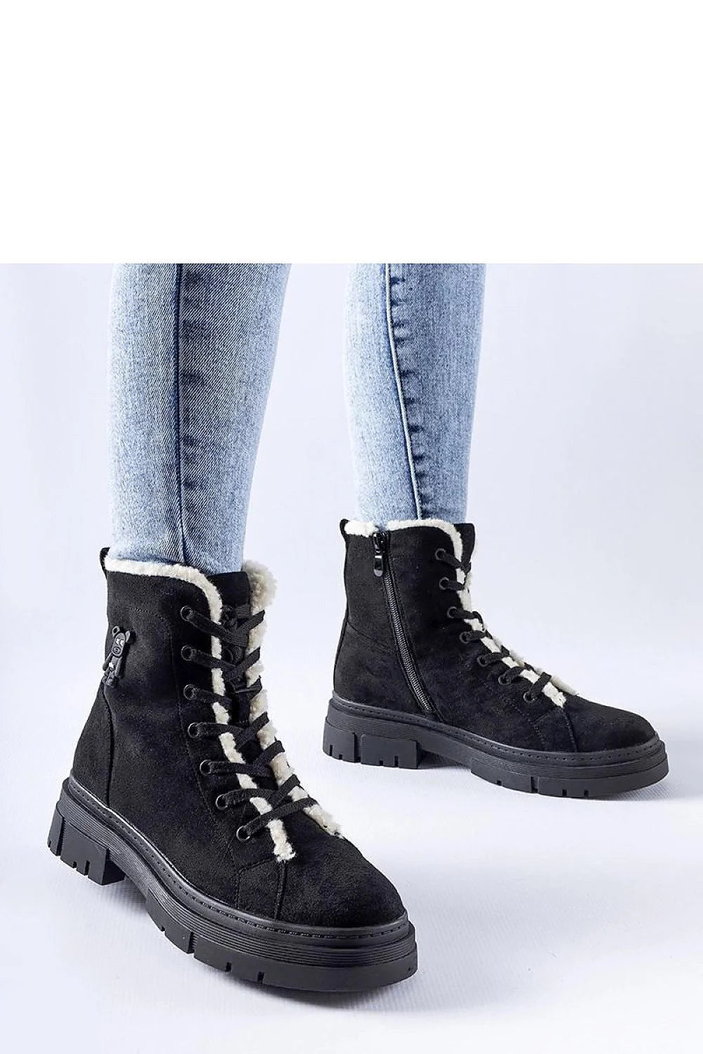 Bottes pour femmes modernes en suédine noire doublée fourrure blanche talon compensé semelle caoutchouc