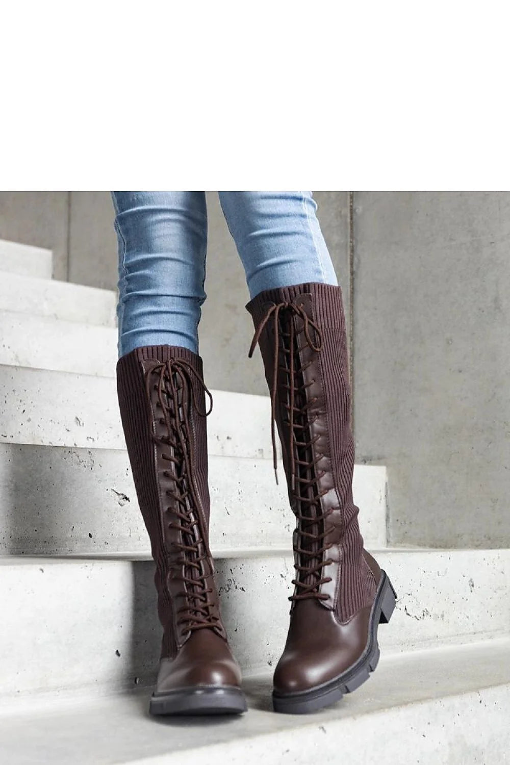Bottes cuissardes Solea femmes style urbain chic marron confort durable tissu tricoté cuir