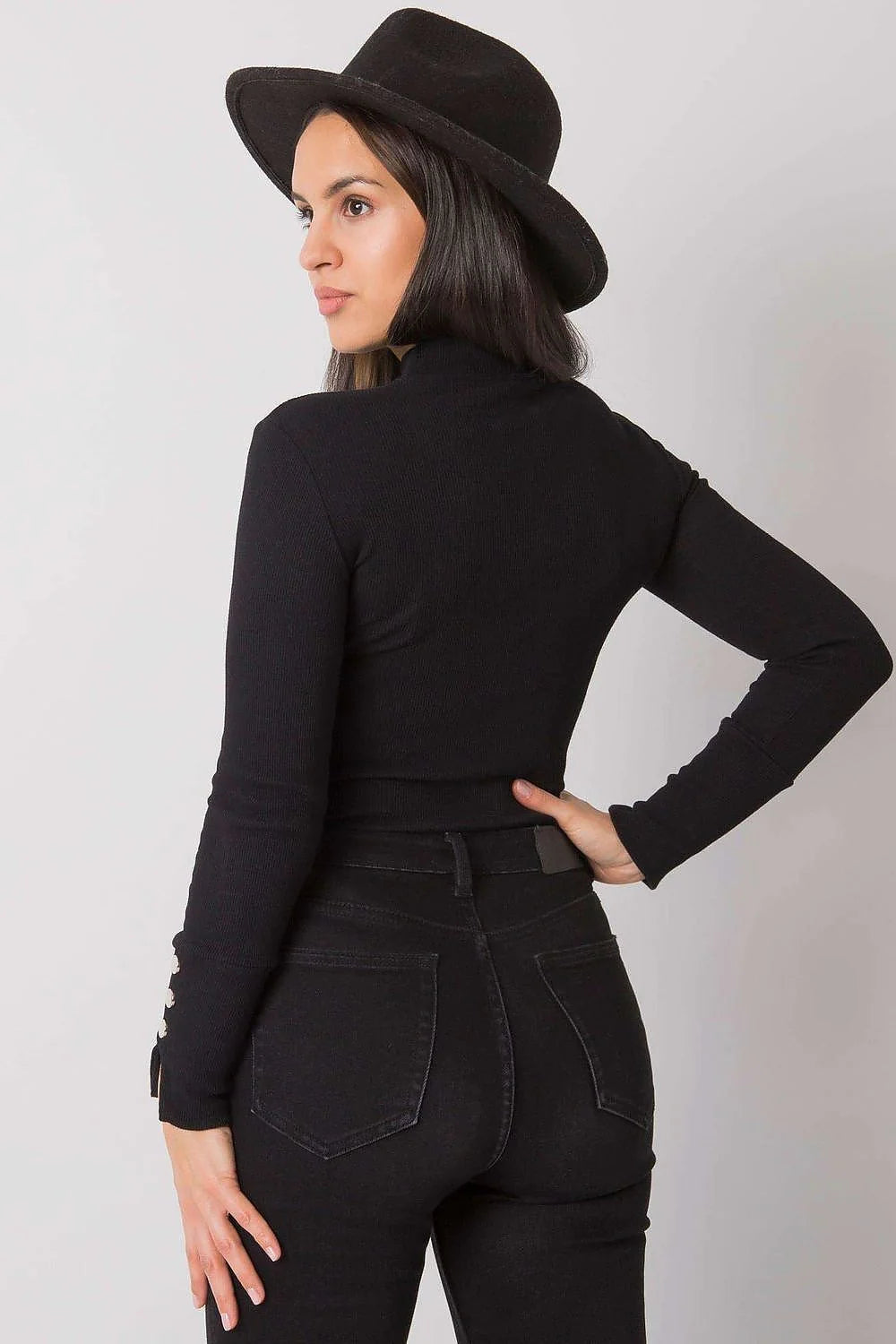 Haut ajusté à manches longues en coton élasthanne noir boutons argentés style casual chic pour femmes