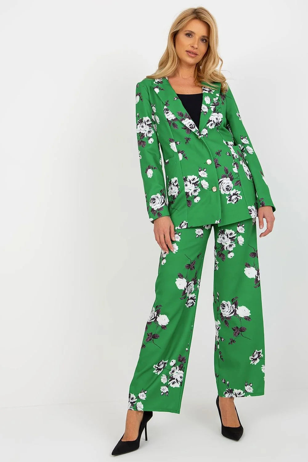 Costume tailleur femme veste pantalon bleu vif motifs floraux blancs brun élégant moderne occasion formelle professionnelle