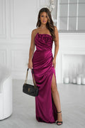 robe longue satin brillant bustier fuchsia profond drapé sculpté rose poitrine coupe ajustée taille marquée fronces fente haute jambe glamour