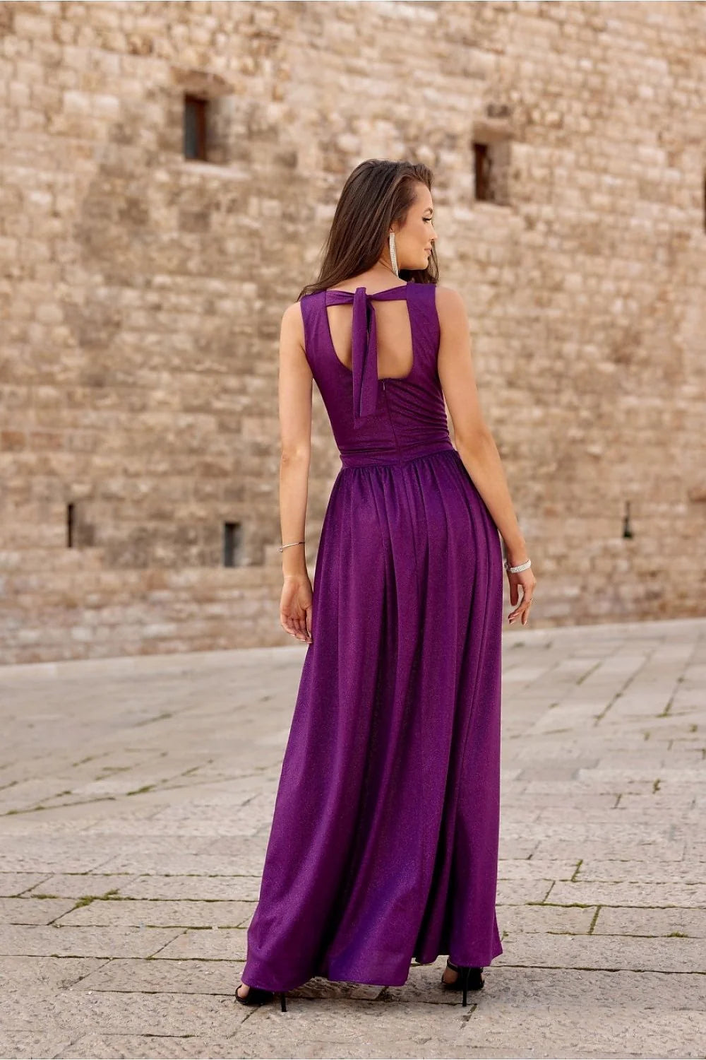 Robe de soirée longue sans manches en V croisé fente haute couleur violette profonde femme