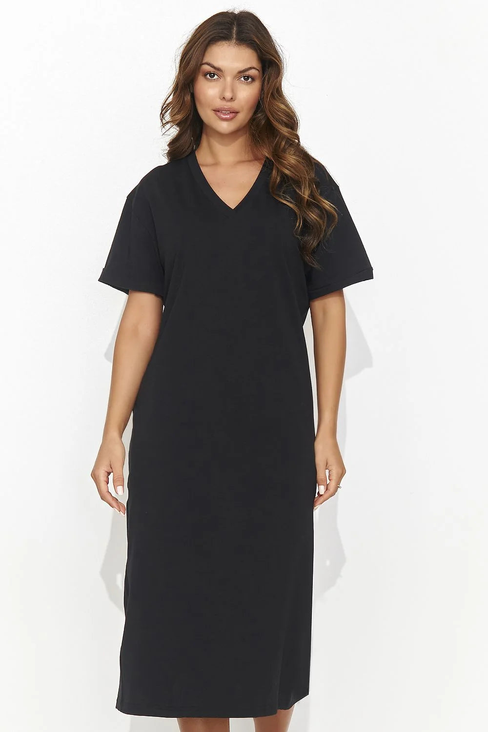 robe longue droite coton noir minimaliste colV manchescourtes oversize midi jersey fluide fente latérale ourletsimple confortable