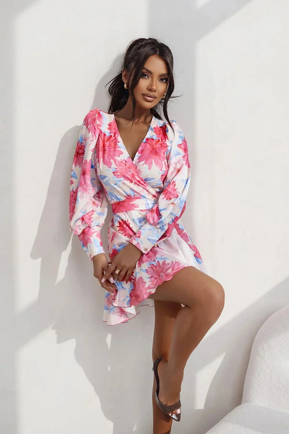 Robe de jour La Balancia motif floral coupe courte manches longues tissu fluide femme haute qualité confort style moderne élégance frais polyester mousseline
