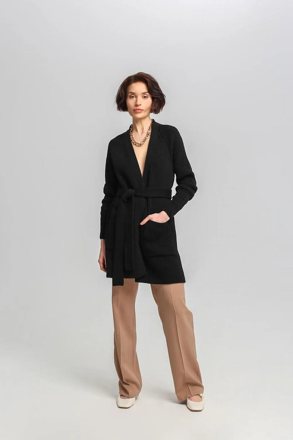 Cardigan long élégant pour femme avec manches longues, ceinture à nouer, poche latérale, tissu côtelé, style intemporel, tailles S/M et L/XL