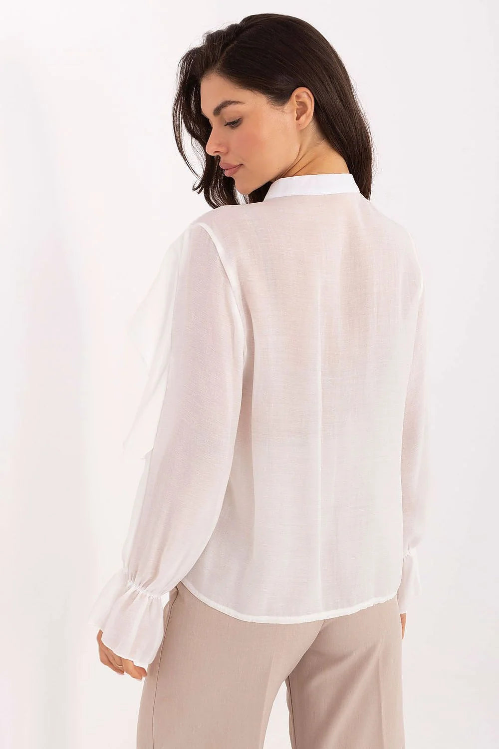chemisier femme blanc mousseline volants superposés col v boutonnage fluide léger manches longues poignets froncés transparence romantique lyocell polyester