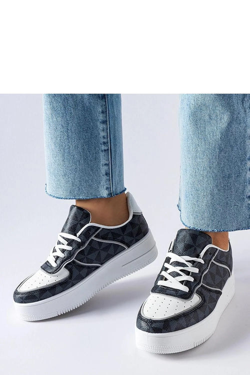 Baskets Solea pour femmes urbain moderne cuir synthétique texturé blanc noir design épuré confort style casual chic