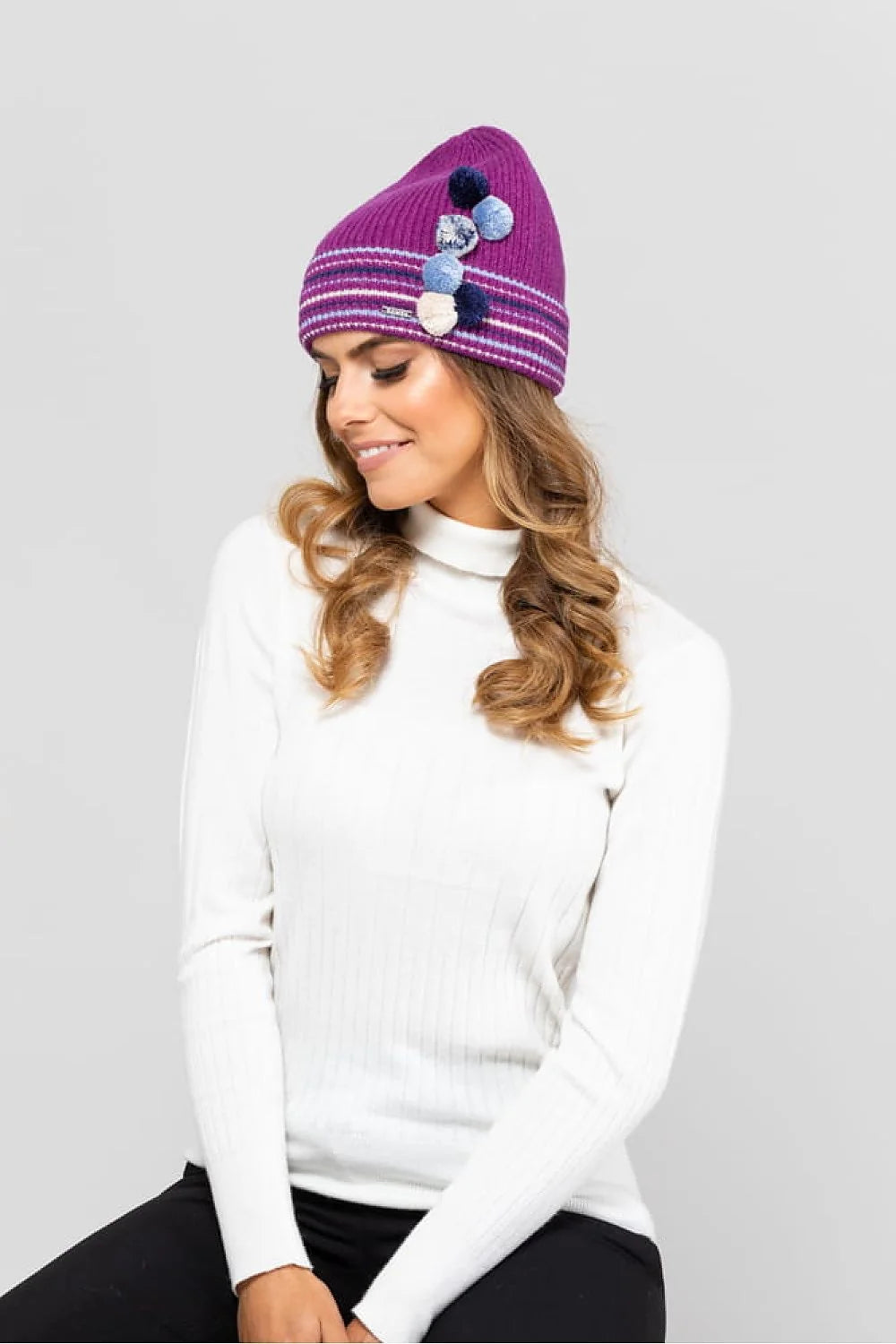 Bonnet écharpe gants assortis mode élégant hiver prune bleu crème femme tricot laine doux confort