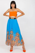 Ensemble mode femme crop top orange jupe longue motif paisley bleu taille haute ceinture dorée escarpins orange occasion estivale