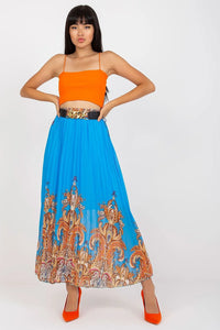 Ensemble crop top orange jupe longue motif paisley bleu taille haute ceinture dorée mousseline fluidité style moderne minimaliste