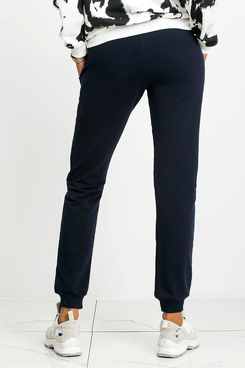 pantalon jogger femme slim beige camel molleton doux respirant taille mihaute elastique cordon coulissant poignets bordscotes poches metalliques
