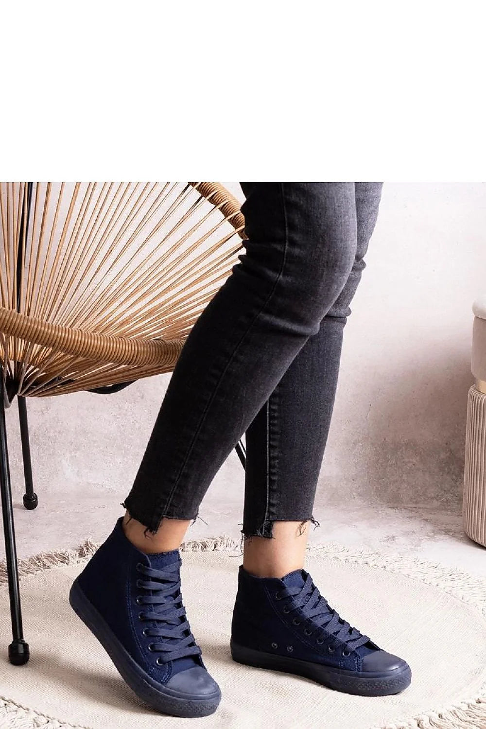 baskets montantes femme Solea élégante bleu marine toile semelle caoutchouc antidérapante lacets œillets métalliques bout renforcé maintien cheville