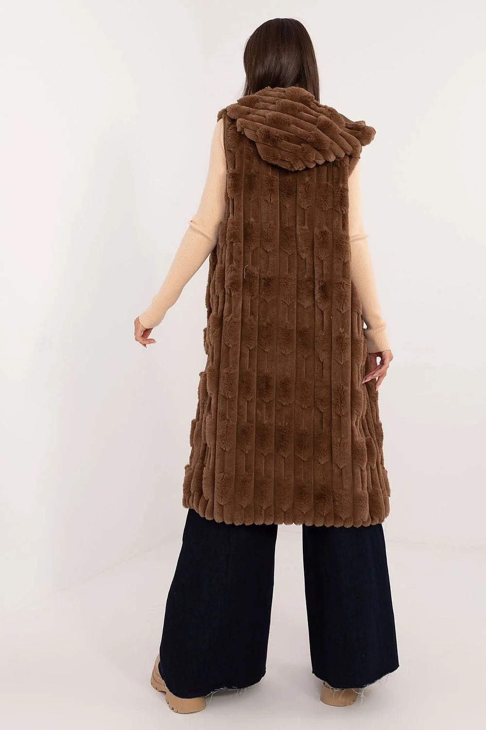 Gilet sans manches en fausse fourrure marron longue coupe droite avec capuche élégant et confortable pour femme
