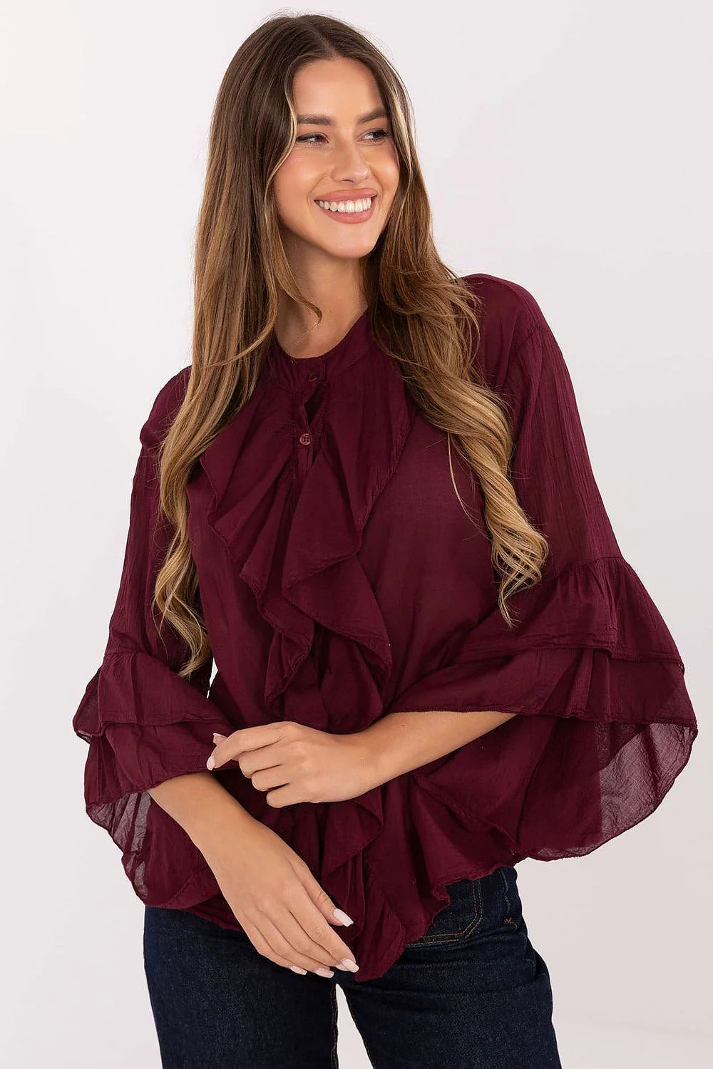 chemise classique élégante féminine coton respirante confortable manches troisquarts volants cascade col rond boutonnage jabot avant gaufrée bordeaux