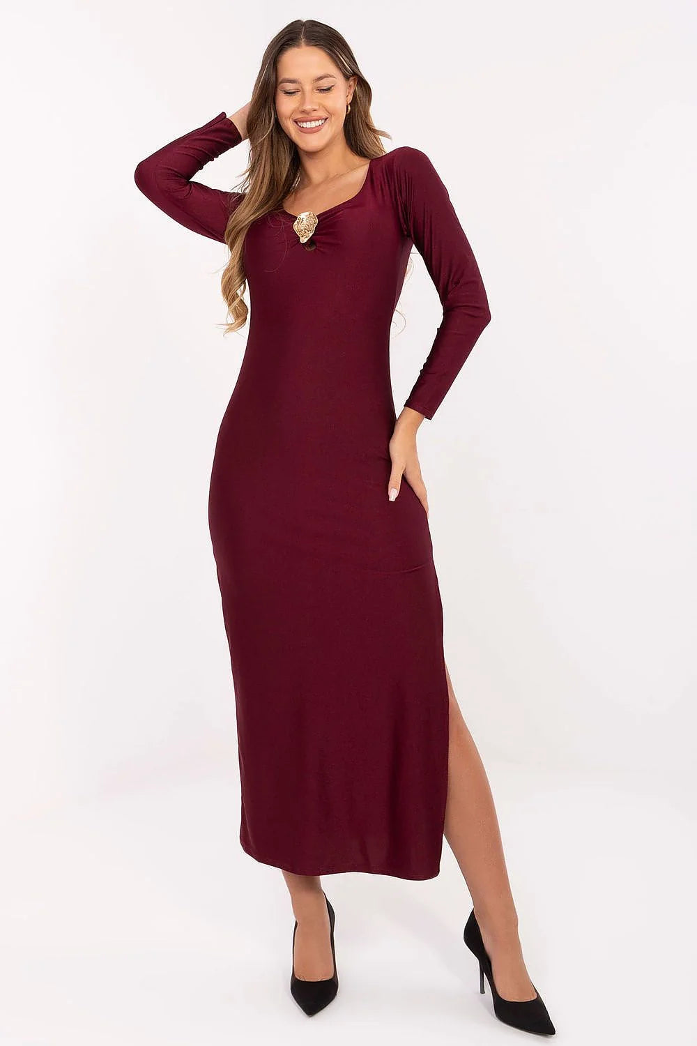 robe bordeaux femme crayon midi moulante viscose lisse fente latérale cuisse profonde décolleté coeur broche dorée rembourrés