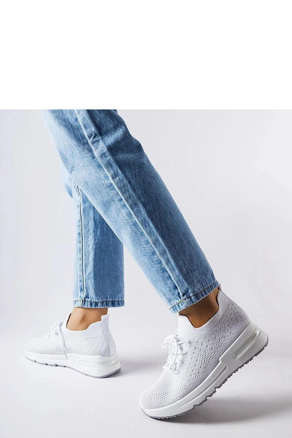 Chaussures de sport femmes design moderne maille blanc semelle amortie lacets fins tige basse elastique confortable style athlétique été