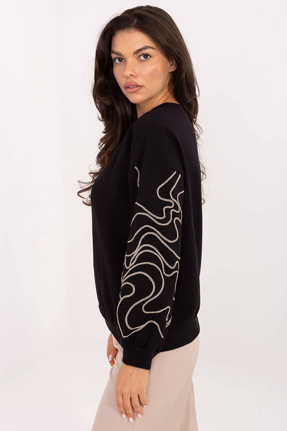 sweatshirt femme noir col rond coupe relaxed manches bouffantes broderies beige lignes abstraites molleton coton stretch base cotelée casual chic