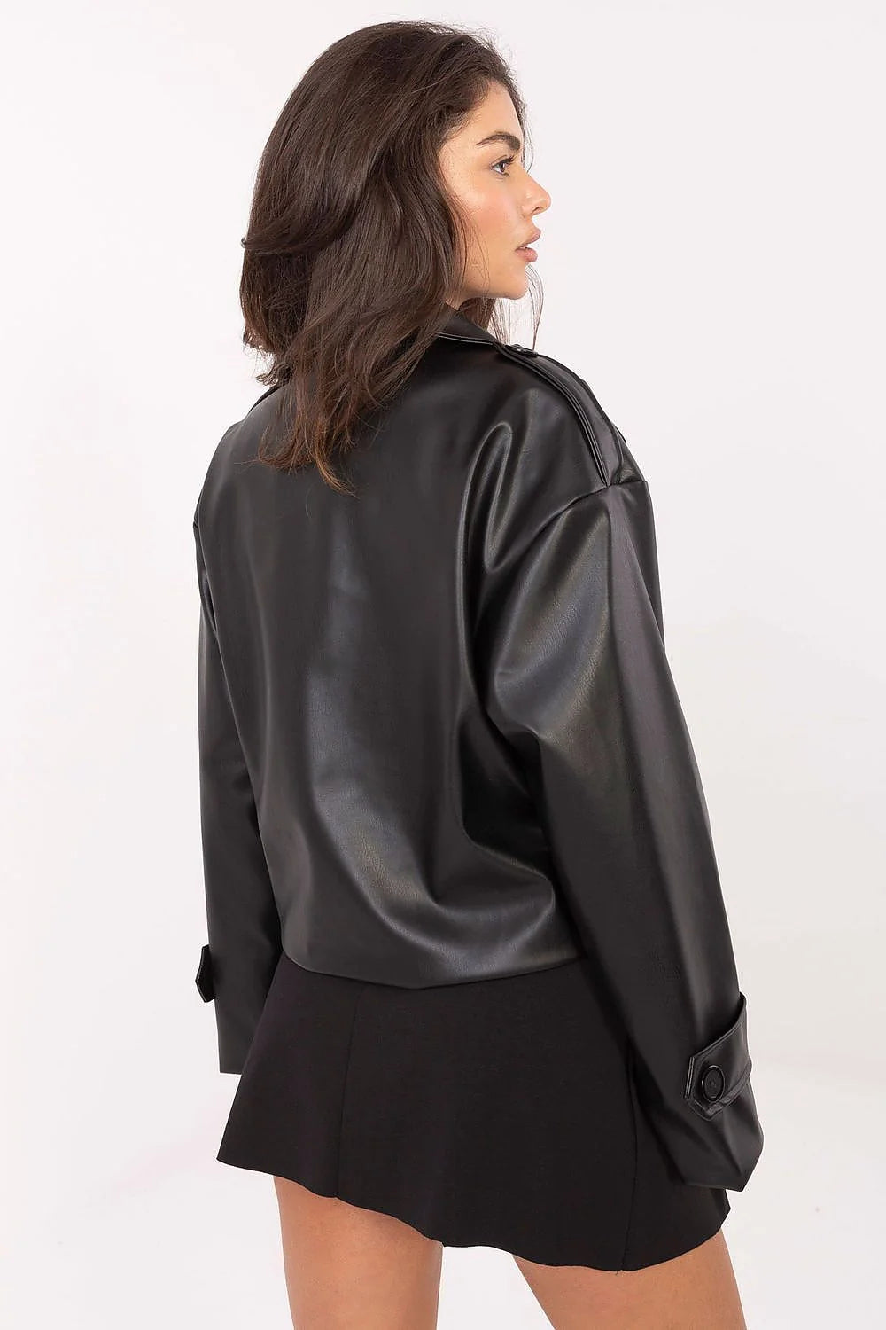 trench court similicuir femme noir croppé double boutonnage grand col revers coupe boxy manches longues oversize pattes boutons doublé lisse