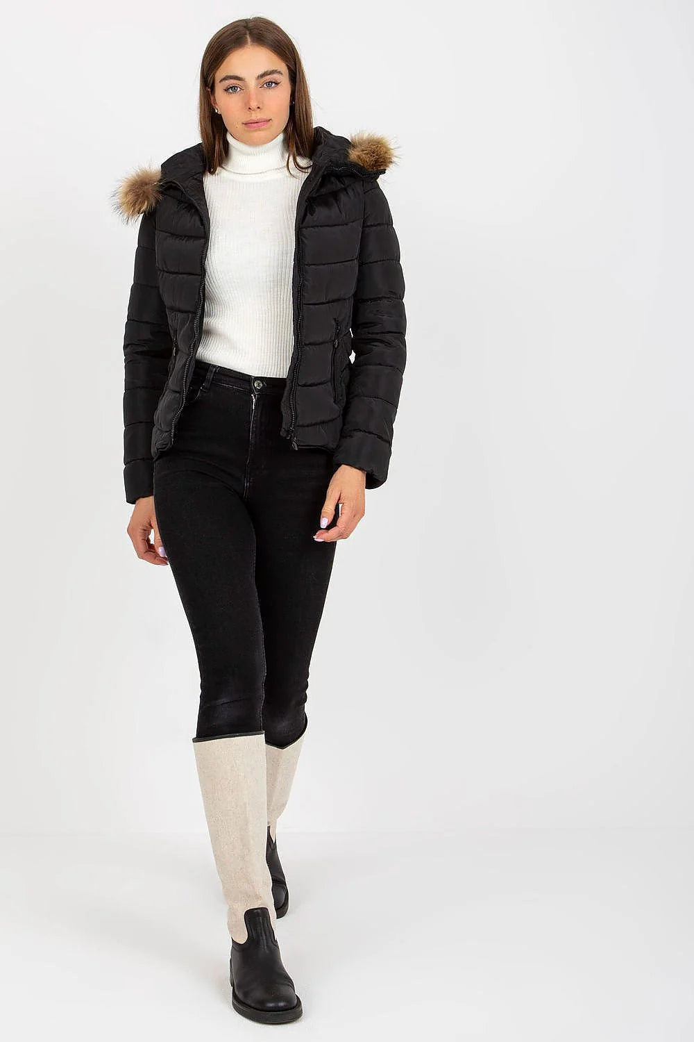 Veste matelassée pour femme taupe clair polyester 100% coupe ajustée capuche fourrure faux fermeture éclair poches latérales hiver