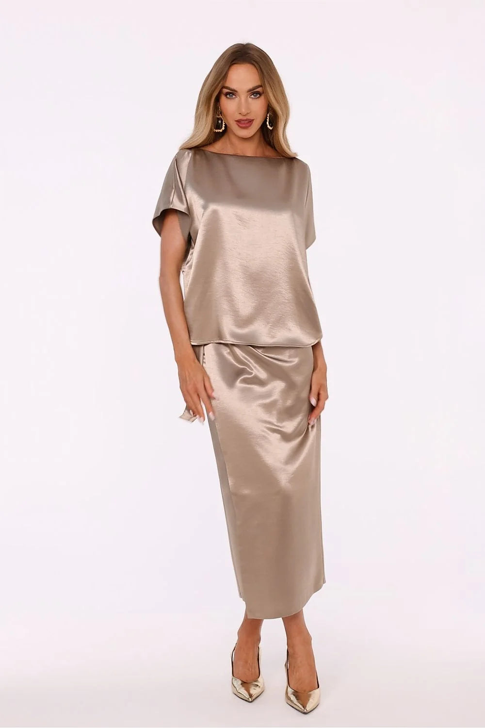 robe midi satin champagne métallisé encolure bateau manches courtes blousant ceinture nouée paréo drapé mi mollet légère élégante