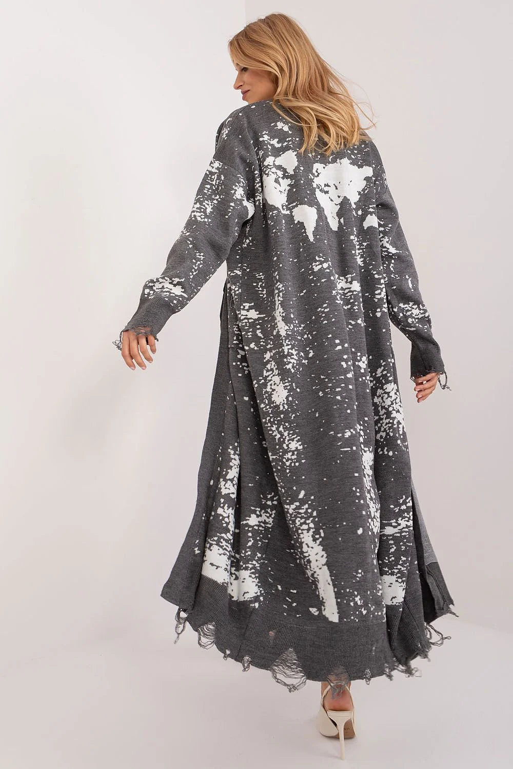 Cardigan long bohème chic pour femme, style ample et décontracté, tissu acrylique doux, motifs tachetés gris foncé