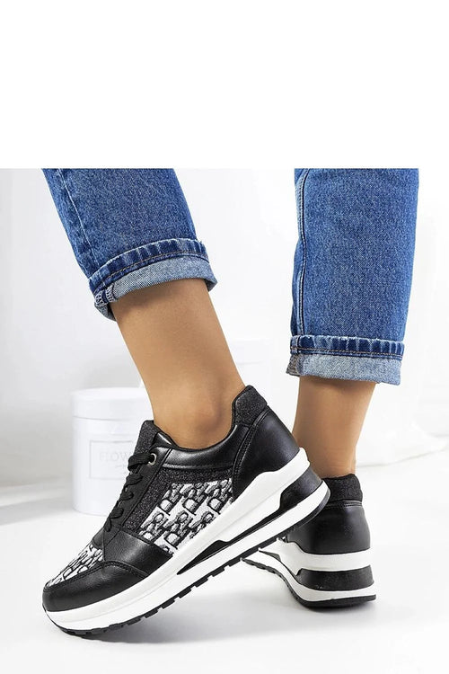 Baskets mode femmes style urbain contemporain cuir synthétique noir blanc motifs graphiques lacets noirs talon 3.5 cm confortable quotidien