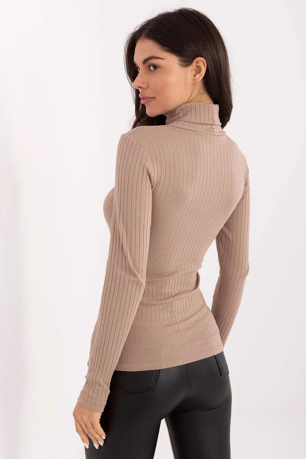 col roulé femme côtelé beige taupe maille fine extensible coton élasthanne coupe ajustée manches longues poignets allongés minimaliste