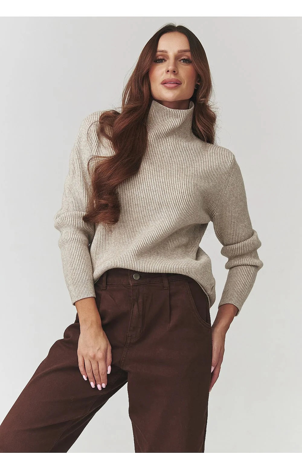 pull femme col roulé côtelé beige clair tricot miépais oversize coupe droite manches longues bassin viscose polyamide polyester
