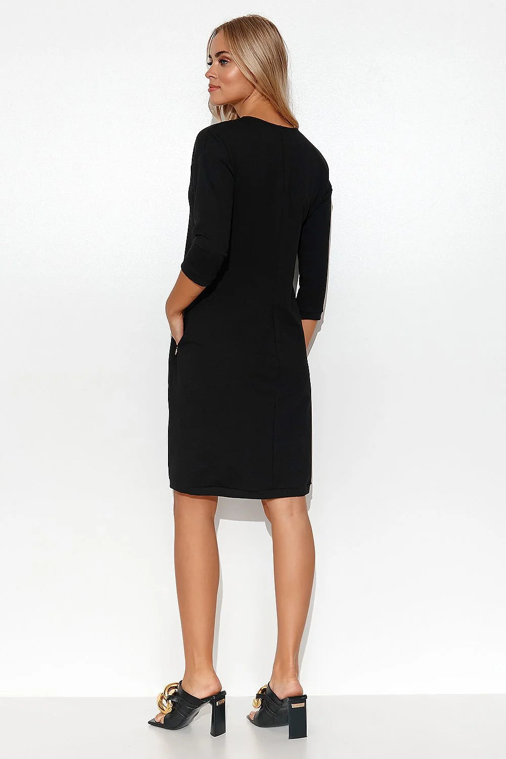 robe jour Makadamia blanche jersey stretch coton elasthanne col V manches trois quarts poches latérales bouton doré coupe droite