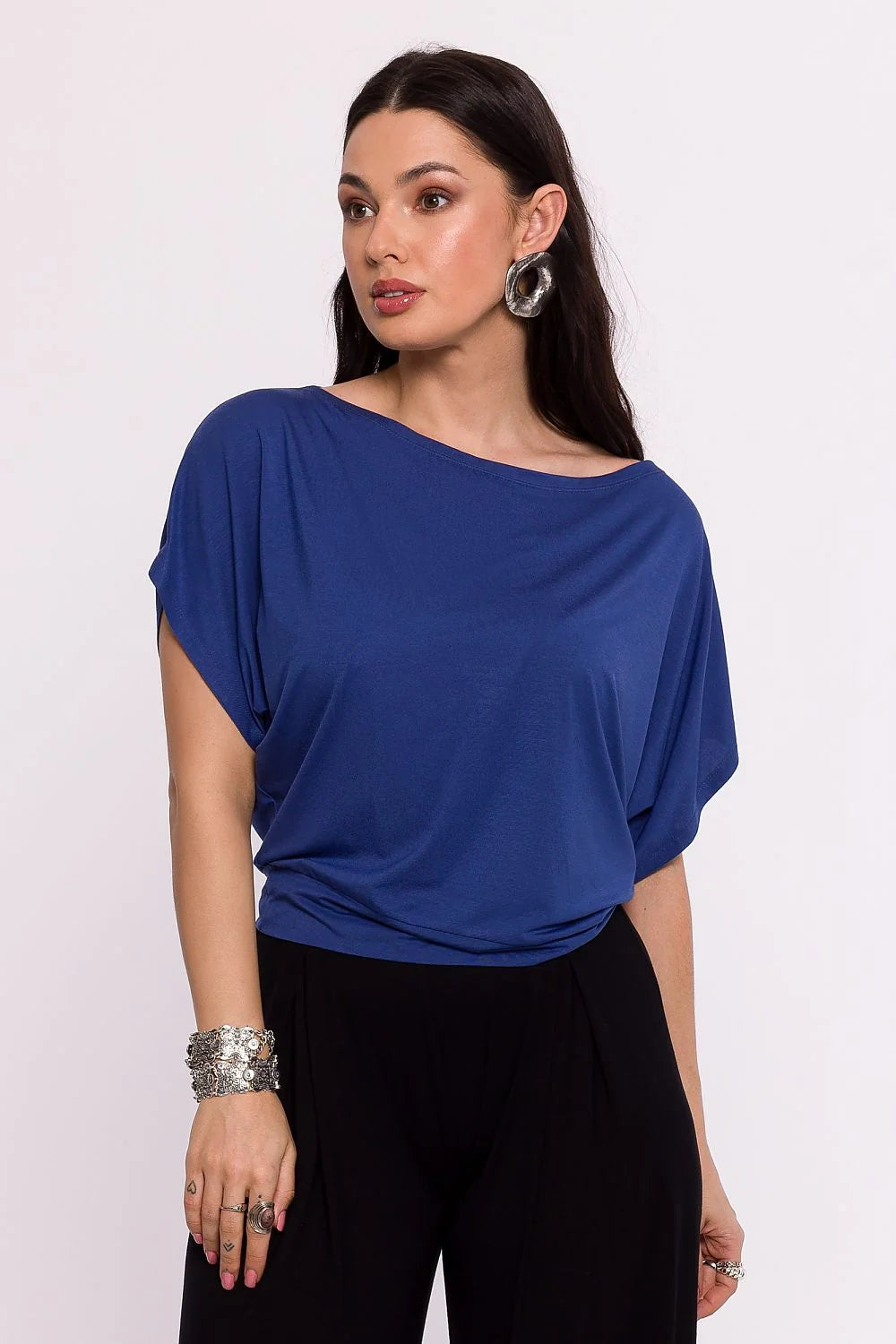 Chemisier Be Wear maille viscose qualité haute élégance confort coupe ample style moderne manches courtes col bateau couleur bleue intense