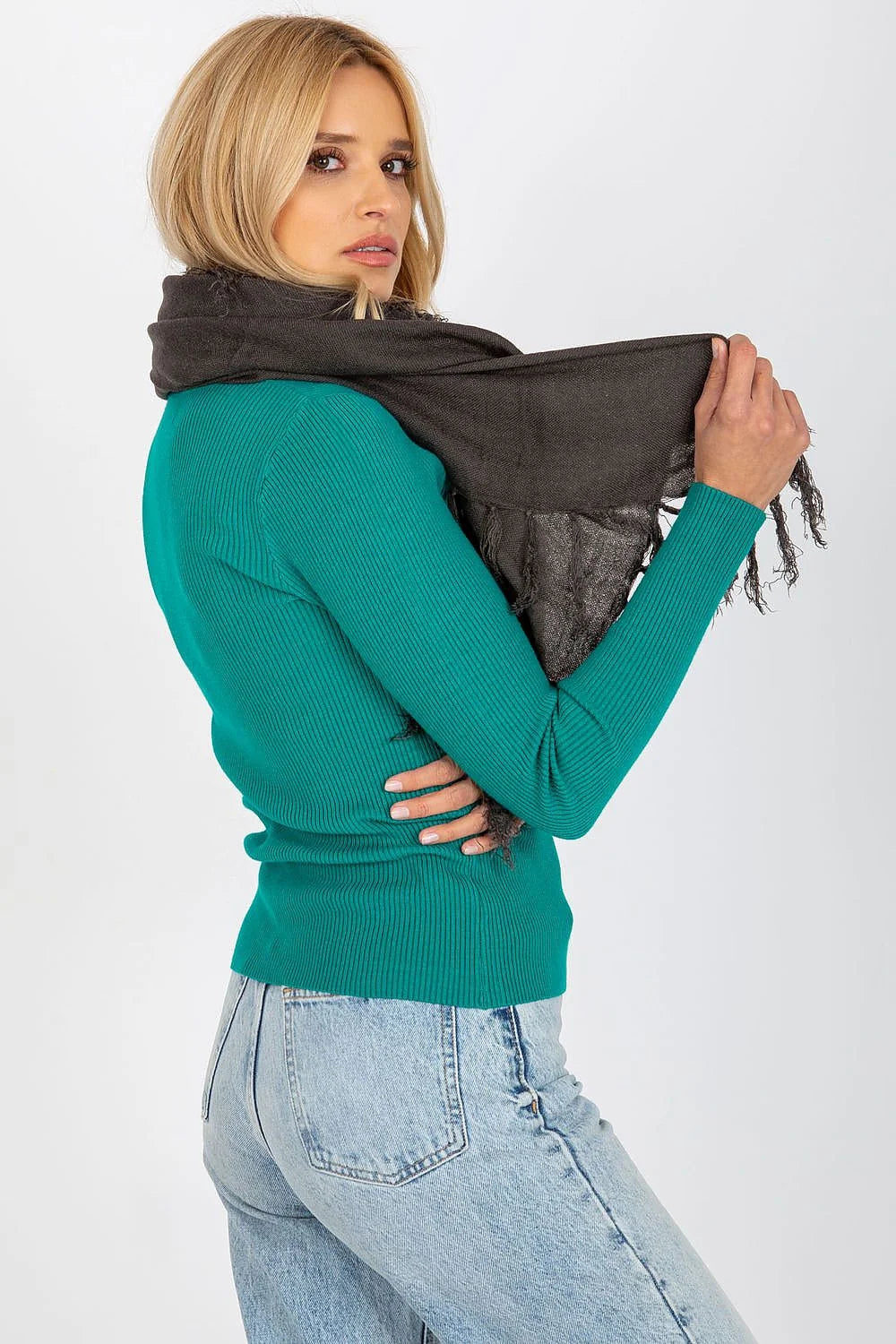 écharpe femme acrylique longue franges anthracite gris grand format enveloppante texturée douce chaude légère volumineuse bohème