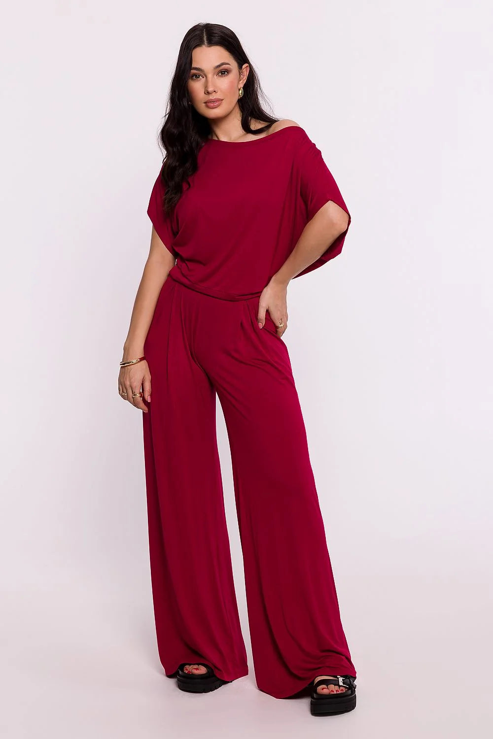 Ensemble deux pièces pour femme en maille viscose couleur bordeaux manches courtes style chauve-souris encolure boat neck