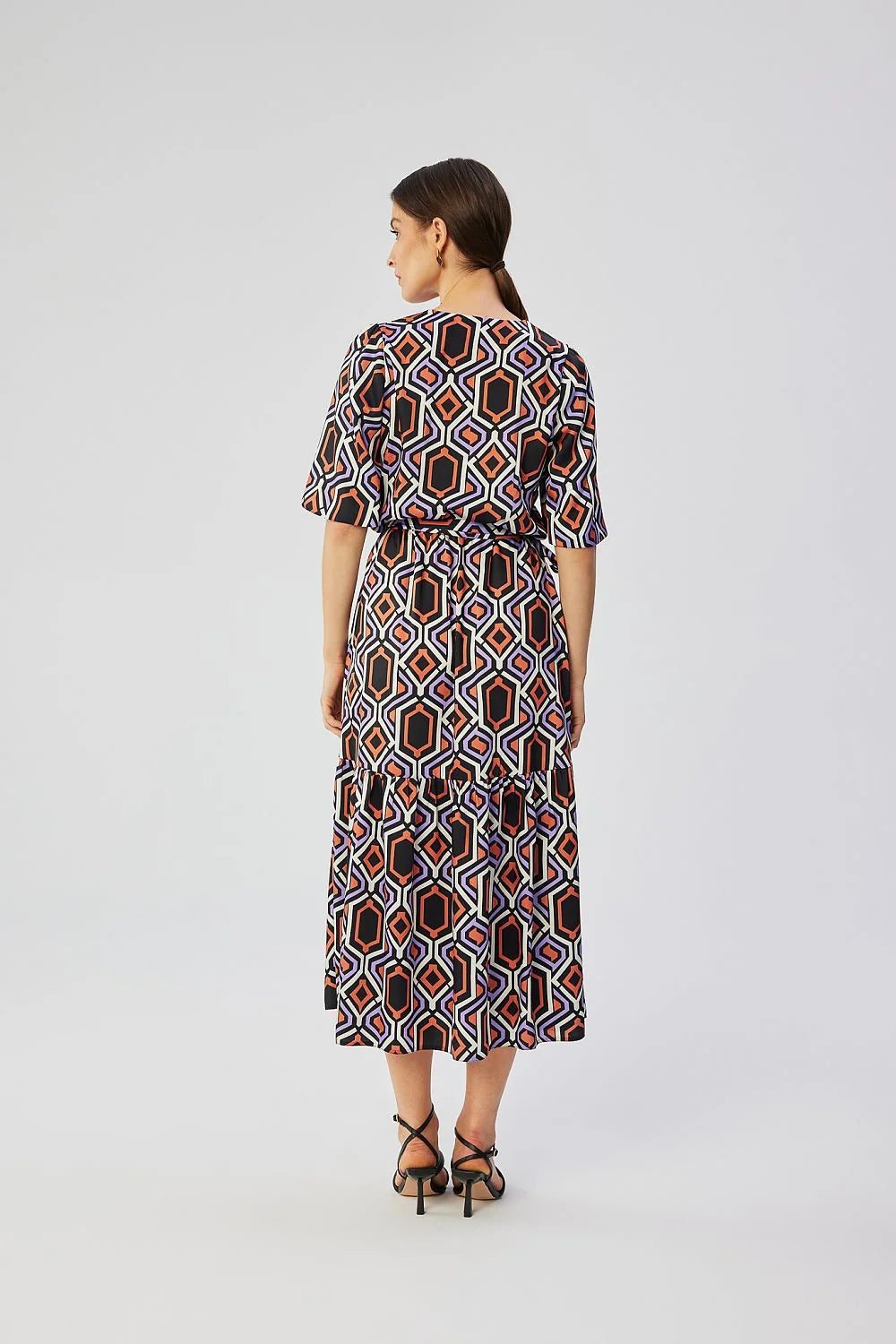 Robe de jour Stylove imprimée géométrique longue manches courtes décolleté en V taille élastiquée polyester mélange femmes