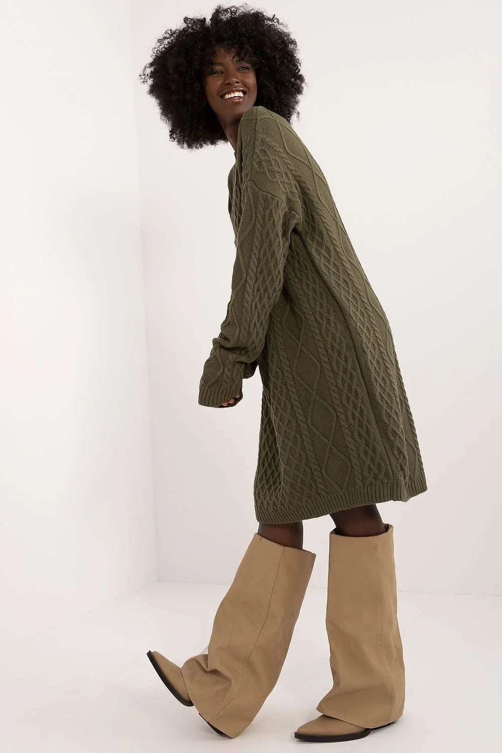 Robe-pull Badu maille torsadée motifs losange longues manches vert olive femme confortable élégante saison froide